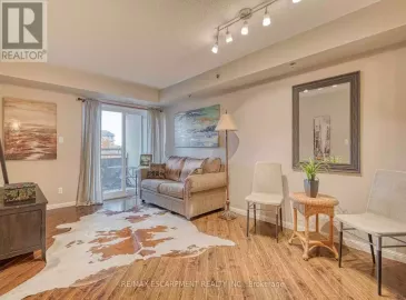 3070 Rotary Way, Burlington, Ontario L7M0H1, 1 Bedroom Bedrooms, ,1 BathroomBathrooms,Single Family,For Sale,Rotary,W7319722