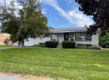 Picton, Ontario K0K2T0, 3 Bedrooms Bedrooms, ,2 BathroomsBathrooms,Single Family,For Sale,H4180735 Picton, Ontario K0K2T0, 3 Bedrooms Bedrooms, ,2 BathroomsBathrooms,Single Family,For Sale,H4180735
