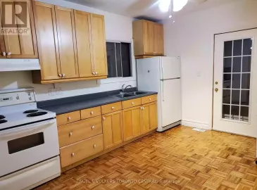 130 Degrassi Street, Toronto, Ontario M4M2K6, 2 Bedrooms Bedrooms, ,1 BathroomBathrooms,Single Family,For Lease,Degrassi,E7319930
