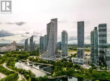 30 Shorebreeze Drive, Toronto, Ontario M8V0J1, 2 Bedrooms Bedrooms, ,1 BathroomBathrooms,Single Family,For Sale,Shorebreeze,W7319790