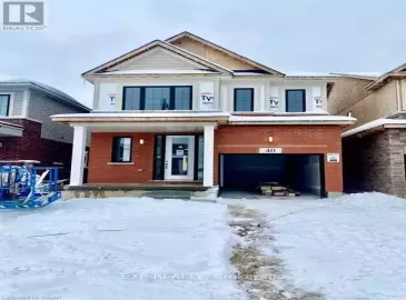 40 Crossmore Crescent, Cambridge, Ontario M1S0C7, 3 Bedrooms Bedrooms, ,3 BathroomsBathrooms,Single Family,For Lease,Crossmore,X7319920