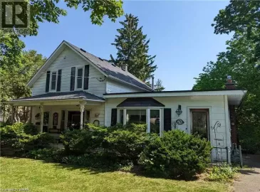 70 SHORT Street, Waterloo, Ontario N2L1Y1, ,Single Family,For Sale,SHORT,40433972