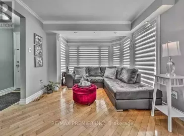 5 Pioneer Drive, Mississauga, Ontario L5M1G8, 3 Bedrooms Bedrooms, ,3 BathroomsBathrooms,Single Family,For Sale,Pioneer,W6698328