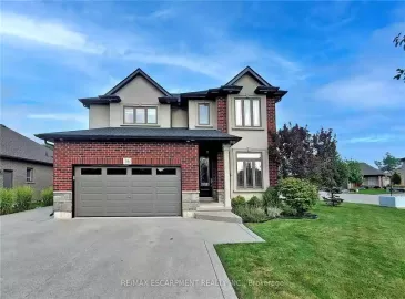 Welland, Ontario L3C7G8, 4 Bedrooms Bedrooms, ,4 BathroomsBathrooms,Single Family,For Sale,H4180006