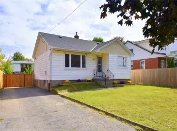 Hamilton, Ontario L8V4K7, 4 Bedrooms Bedrooms, ,1 BathroomBathrooms,Single Family,For Sale,H4175137