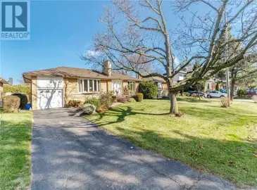 262 WALES Crescent, Oakville, Ontario L6L3X7, 4 Bedrooms Bedrooms, ,2 BathroomsBathrooms,Single Family,For Sale,WALES,40519014