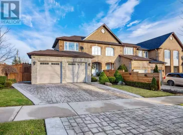 25 Auraglen Street, Richmond Hill, Ontario L4E4E3, 4 Bedrooms Bedrooms, ,4 BathroomsBathrooms,Single Family,For Sale,Auraglen,N7335052