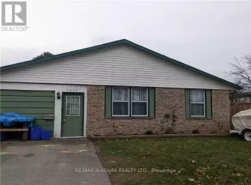 8234 Rideau Street, Niagara Falls, Ontario L2H1T8, 4 Bedrooms Bedrooms, ,2 BathroomsBathrooms,Single Family,For Sale,Rideau,X7324790