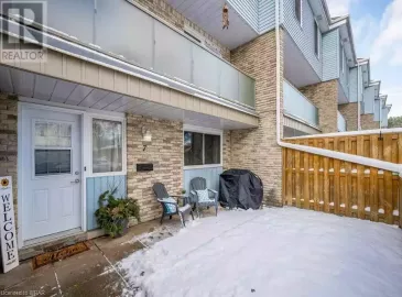 35 BRECKENRIDGE Drive, Kitchener, Ontario N2B3H5, 2 Bedrooms Bedrooms, ,1 BathroomBathrooms,Single Family,For Sale,BRECKENRIDGE,40520146