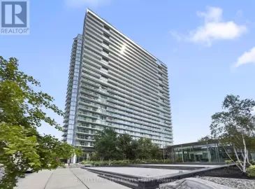 103 The Queensway, Toronto, Ontario M6S5B3, 2 Bedrooms Bedrooms, ,1 BathroomBathrooms,Single Family,For Lease,The Queensway,W7349122