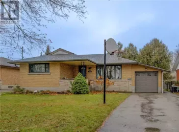 161 BONIFACE Avenue, Kitchener, Ontario N2C1M2, 5 Bedrooms Bedrooms, ,2 BathroomsBathrooms,Single Family,For Sale,BONIFACE,40519376