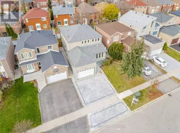 5919 Ladyburn Crescent, Mississauga, Ontario L5M4V7, 6 Bedrooms Bedrooms, ,5 BathroomsBathrooms,Single Family,For Sale,Ladyburn,W7332044