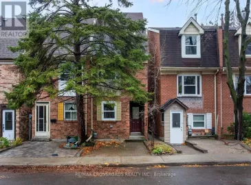 44 Lount Street, Toronto, Ontario M4J5A2, 3 Bedrooms Bedrooms, ,2 BathroomsBathrooms,Single Family,For Sale,Lount,E7340342