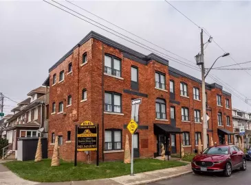 Hamilton, ON L8L6J9, 2 Bedrooms Bedrooms, ,1 BathroomBathrooms,Single Family,For Lease,H4181231