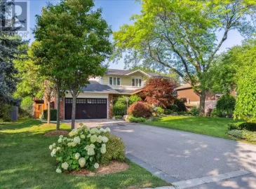 2059 Kawartha Crescent, Mississauga, Ontario L5H3P8, 4 Bedrooms Bedrooms, ,4 BathroomsBathrooms,Single Family,For Sale,Kawartha,W6812112