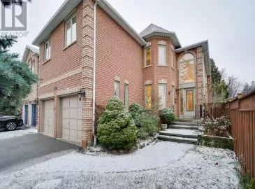 2524 Paula Court, Mississauga, Ontario L5K2R5, 6 Bedrooms Bedrooms, ,5 BathroomsBathrooms,Single Family,For Sale,Paula,W7333662