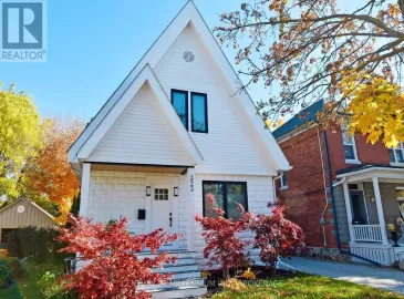 323 Maple Street, Collingwood, Ontario L9Y2R3, 3 Bedrooms Bedrooms, ,3 BathroomsBathrooms,Single Family,For Sale,Maple,S5912843