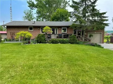 Selkirk, Ontario N0A1P0, 2 Bedrooms Bedrooms, ,1 BathroomBathrooms,Single Family,For Sale,H4159644