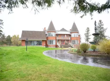 Flamborough, Ontario L8B1K4, 5 Bedrooms Bedrooms, ,6 BathroomsBathrooms,Single Family,For Sale,H4162164