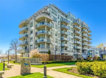 Oakville, Ontario L6L0B4, 2 Bedrooms Bedrooms, ,2 BathroomsBathrooms,Single Family,For Sale,H4162774