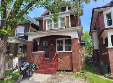 Hamilton, Ontario L8M2W8, 3 Bedrooms Bedrooms, ,2 BathroomsBathrooms,Single Family,For Sale,H4159753