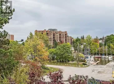 100 LAKESHORE Road, Oakville, Ontario L6J6M9, 2 Bedrooms Bedrooms, ,2 BathroomsBathrooms,Single Family,For Sale,LAKESHORE,40432314