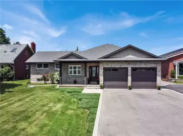 Stoney Creek, ON L8E5C8, 5 Bedrooms Bedrooms, ,3 BathroomsBathrooms,Single Family,For Sale,H4167800