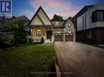 923 Beechwood, Mississauga, Ontario L5G4E3, 4 Bedrooms Bedrooms, ,4 BathroomsBathrooms,Single Family,For Sale,Beechwood,W6648976