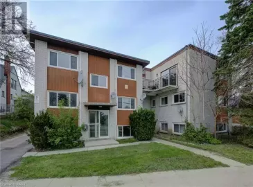 586 VICTORIA Street, Kitchener, Ontario N2M3B1, 16 Bedrooms Bedrooms, ,12 BathroomsBathrooms,Multi-family,For Sale,VICTORIA,40451608