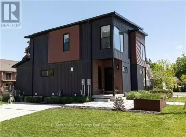 32 Talbot Street, Prince Edward County, Ontario K0K2T0, ,Multi-family,For Sale,Talbot,X6568308