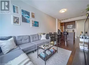 295 ADELAIDE Street, Toronto, ON M5V0L4, 1 Bedroom Bedrooms, ,1 BathroomBathrooms,Single Family,For Sale,ADELAIDE,40460866