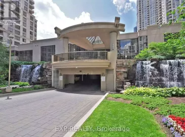 3888 Duke Of York Boulevard, Mississauga, Ontario L5B4P5, 3 Bedrooms Bedrooms, ,2 BathroomsBathrooms,Single Family,For Sale,Duke Of York,W6702046