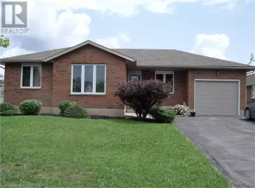 976 COLETTE Road, Fort Erie, ON L2A6G9, 4 Bedrooms Bedrooms, ,2 BathroomsBathrooms,Single Family,For Sale,COLETTE,40461538