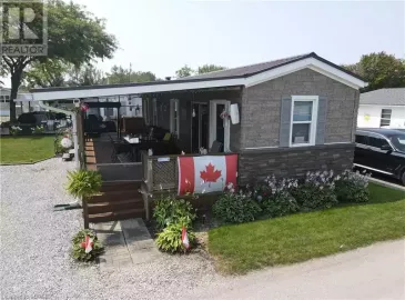 92 CLUBHOUSE Road, Turkey Point, Ontario N0E1T0, 2 Bedrooms Bedrooms, ,1 BathroomBathrooms,Single Family,For Sale,CLUBHOUSE,40462619