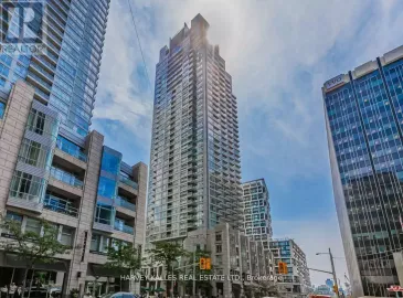 2181 Yonge Street, Toronto, Ontario M4S3H7, 3 Bedrooms Bedrooms, ,2 BathroomsBathrooms,Single Family,For Sale,Yonge,C6723670