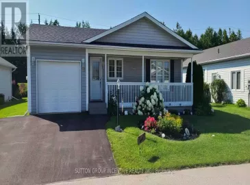 53 Pennsylvania, Wasaga Beach, Ontario L9Z3A8, 2 Bedrooms Bedrooms, ,2 BathroomsBathrooms,Single Family,For Sale,Pennsylvania,S6728194