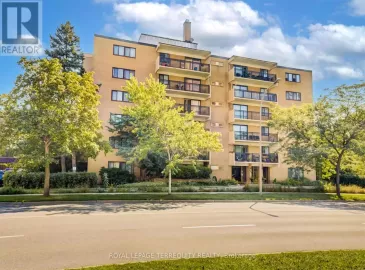 557 The East Mall, Toronto, ON M9B4A5, 2 Bedrooms Bedrooms, ,1 BathroomBathrooms,Single Family,For Sale,The East Mall,W6733140