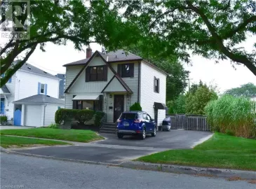 2 THORNDALE Avenue, St. Catharines, Ontario L2R6A3, 5 Bedrooms Bedrooms, ,4 BathroomsBathrooms,Multi-family,For Sale,THORNDALE,40467925