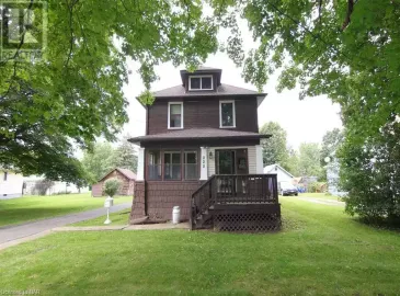 220 CHIPPAWA Road, Port Colborne, Ontario L3K1T7, 3 Bedrooms Bedrooms, ,2 BathroomsBathrooms,Single Family,For Sale,CHIPPAWA,40470559