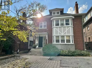 922 Avenue Road, Toronto, Ontario M5P2K6, 2 Bedrooms Bedrooms, ,1 BathroomBathrooms,Single Family,For Lease,Avenue,C7064428