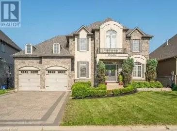 34 SANDALWOOD Crescent, Niagara-on-the-Lake, ON L0S1P0, 4 Bedrooms Bedrooms, ,4 BathroomsBathrooms,Single Family,For Sale,SANDALWOOD,40499404