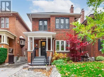 32 Maxwell, Toronto, ON M5P2B5, 4 Bedrooms Bedrooms, ,2 BathroomsBathrooms,Single Family,For Lease,Maxwell,C7282834