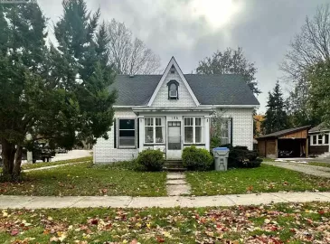 186 Nelson Street, Goderich, Ontario N7A1S3, 3 Bedrooms Bedrooms, ,2 BathroomsBathrooms,Single Family,For Sale,Nelson,X7284604