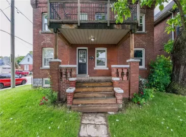 Hamilton, Ontario L8L7A2, 3 Bedrooms Bedrooms, ,1 BathroomBathrooms,Single Family,For Lease,H4179636