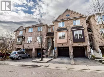 3221 Redpath Cir Circle, Mississauga, Ontario L5N8R3, 4 Bedrooms Bedrooms, ,4 BathroomsBathrooms,Single Family,For Sale,Redpath Cir,W7292856