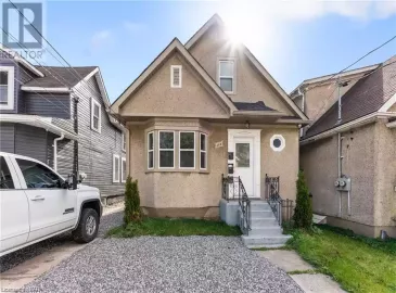 28 DIVISION Street, St. Catharines, Ontario, 2 Bedrooms Bedrooms, ,1 BathroomBathrooms,Single Family,For Lease,DIVISION,40512152